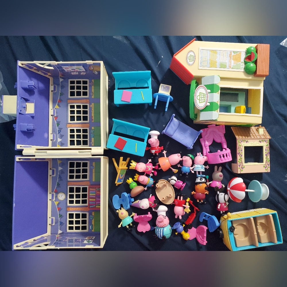 : Huge 33pc Lot of peppa pig toys grocery pizza store car figures school house